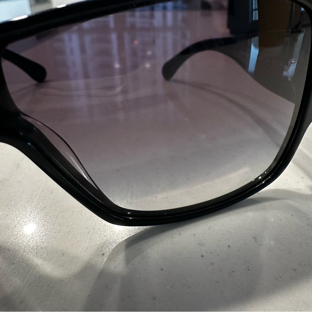 Chanel Embroidered Black Gradient Sunglasses - Picture 8 of 11